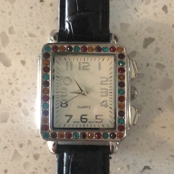 Beautiful watch - Picture 2 of 2